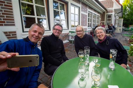 Freten un supen in Fünfhausen